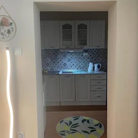 Kristalo سوبوتيتْسا