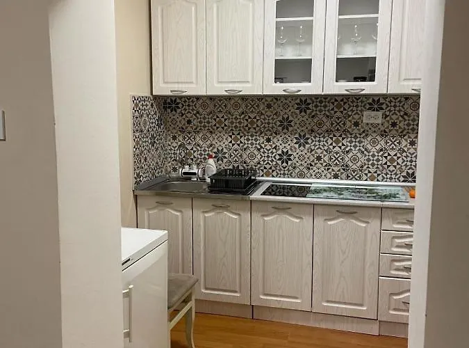 アパート Kristalo